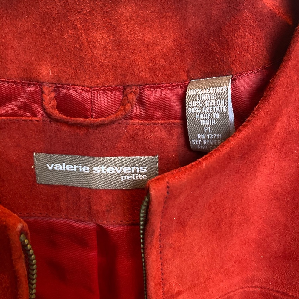 Short suede jacket